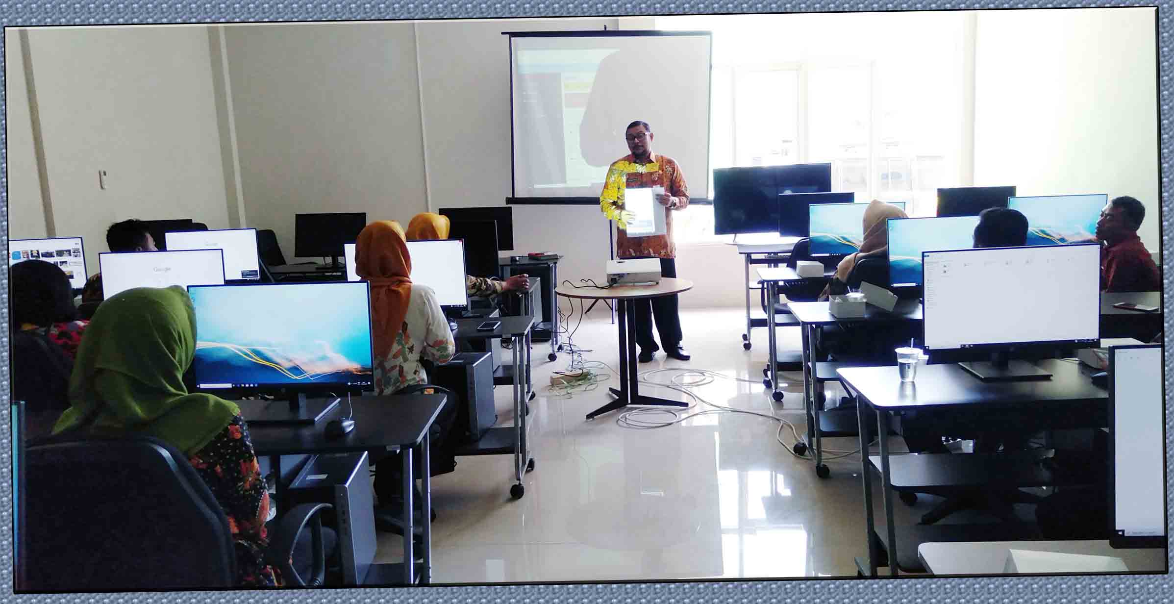 Kasi Yanmum Kecamatan Se-Bojonegoro Ikuti Bimtek SI Kecamatan