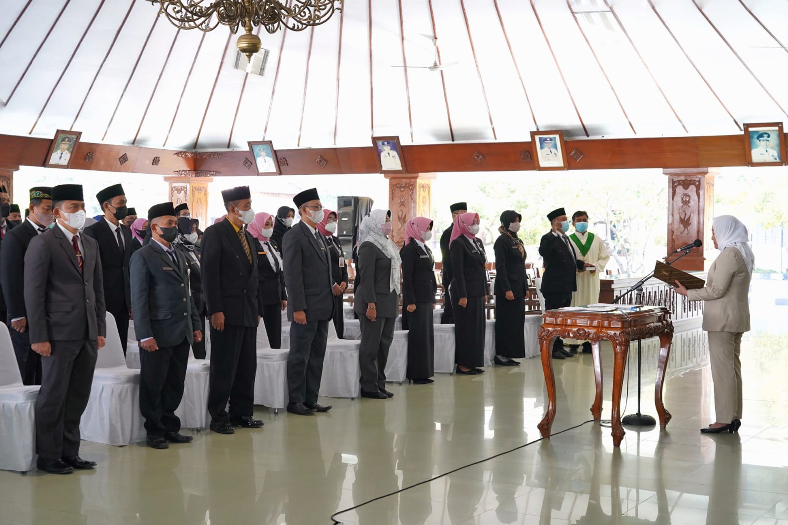 Lantik dan Ambil Sumpah 68 Pejabat ASN, Bupati Bojonegoro Tekankan Akuntabilitas dan Integritas