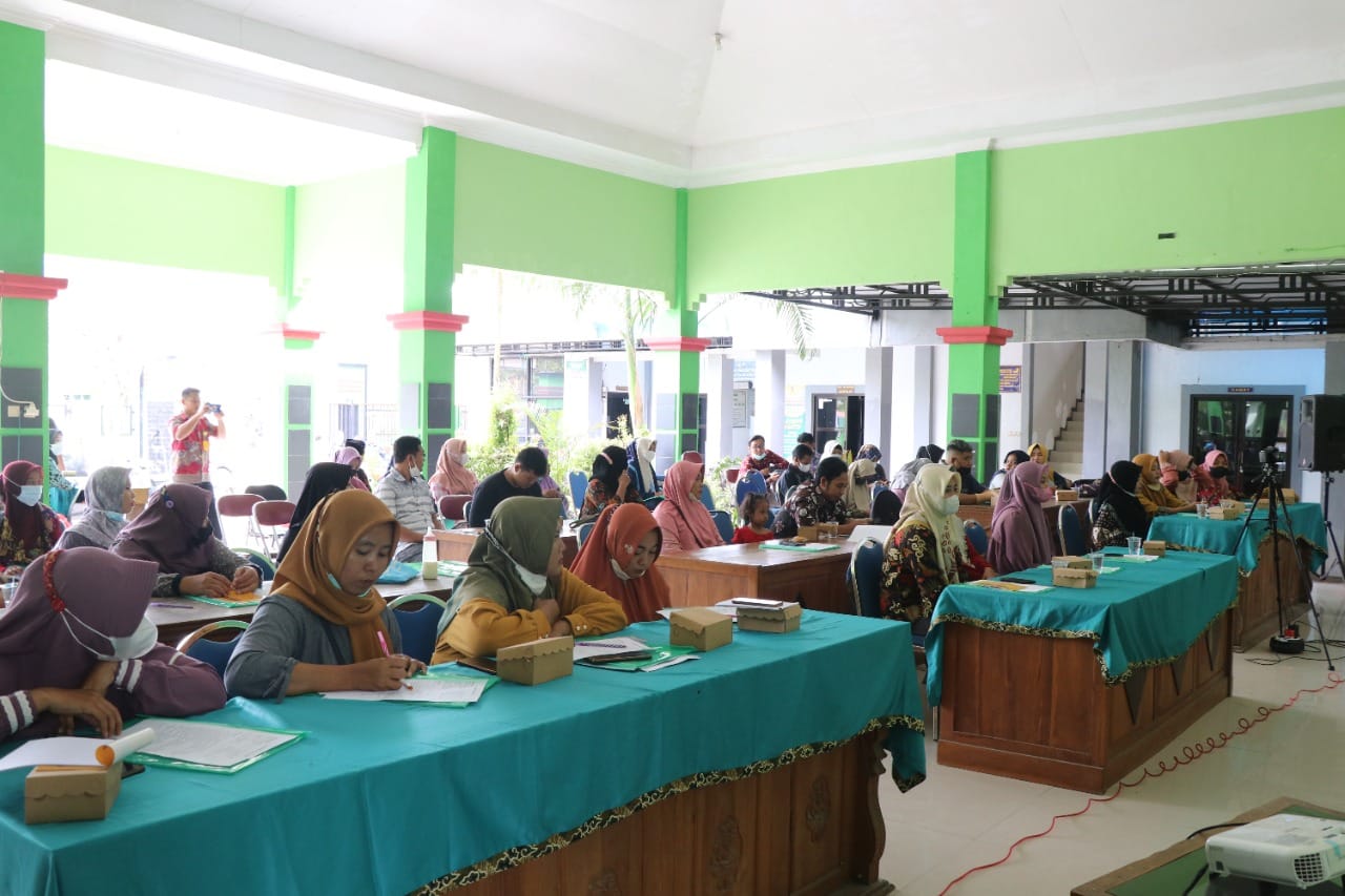 Tingkatkan Kapasitas Usaha, Pedagang Penerima KPP Wilayah Sumberrejo Belajar Digital Marketing