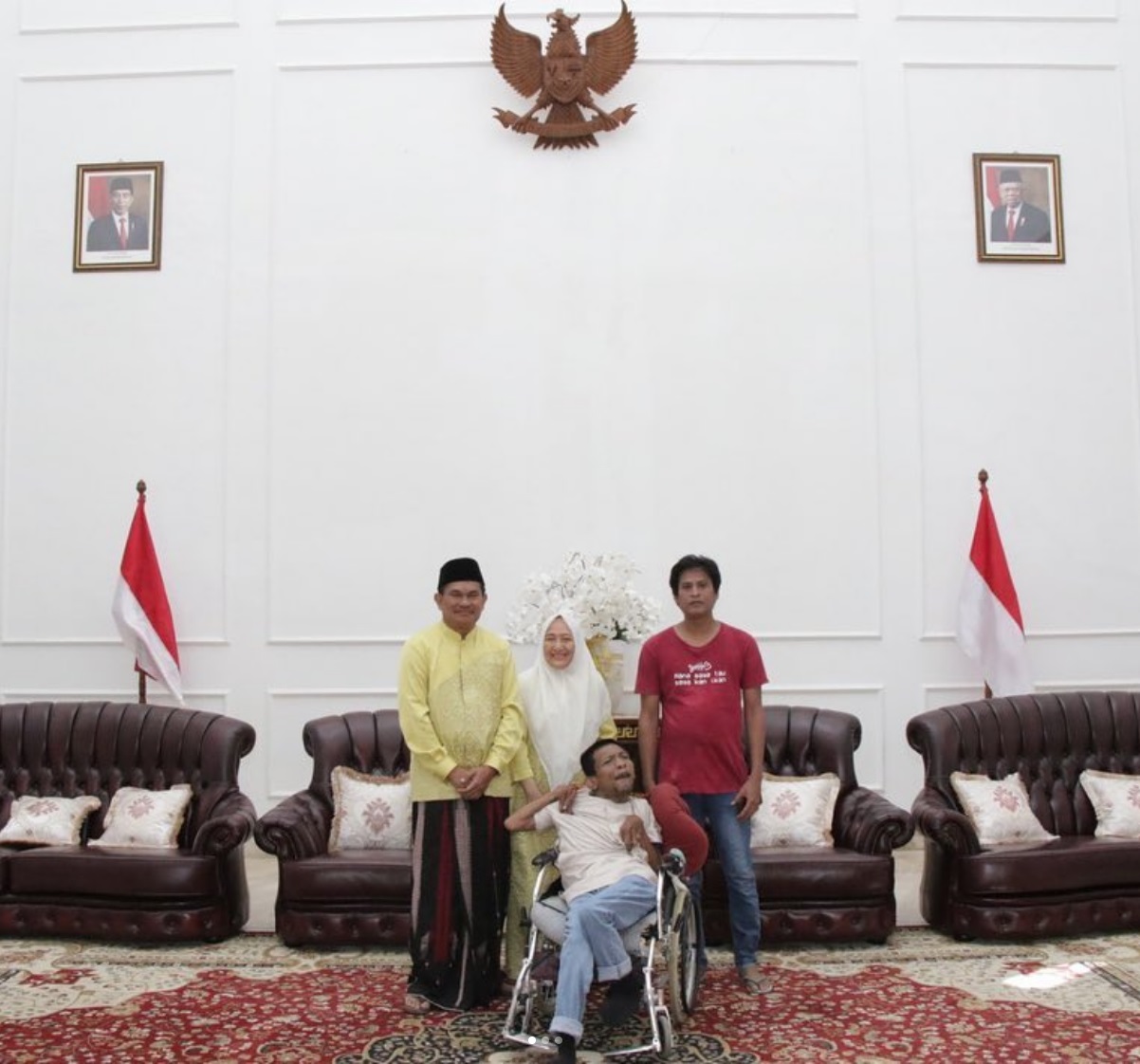 Momen Bahagia saat Penyandang Disabilitas Hadiri Open House Bupati Bojonegoro