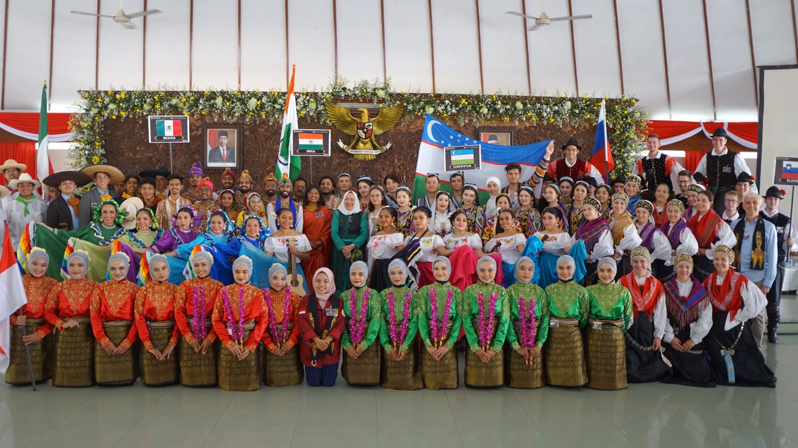 Countries Parade Buka B-TIFF dengan Meriah, Momen Kenalkan Budaya dan Potensi Lokal