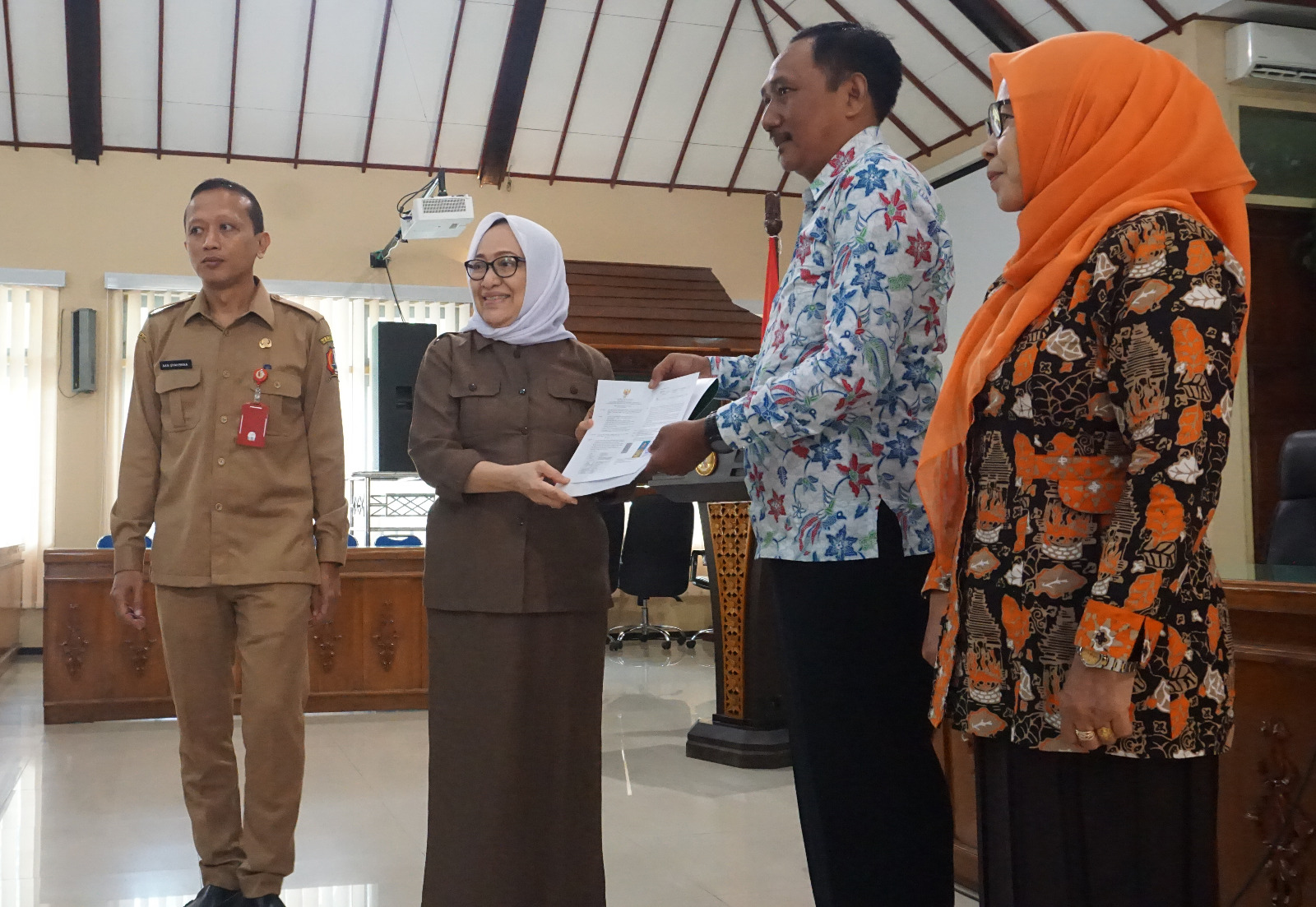 Wajah Bahagia 53 PNS Bojonegoro Terima SK Pensiun, Pengurusan Administrasi Semakin Mudah