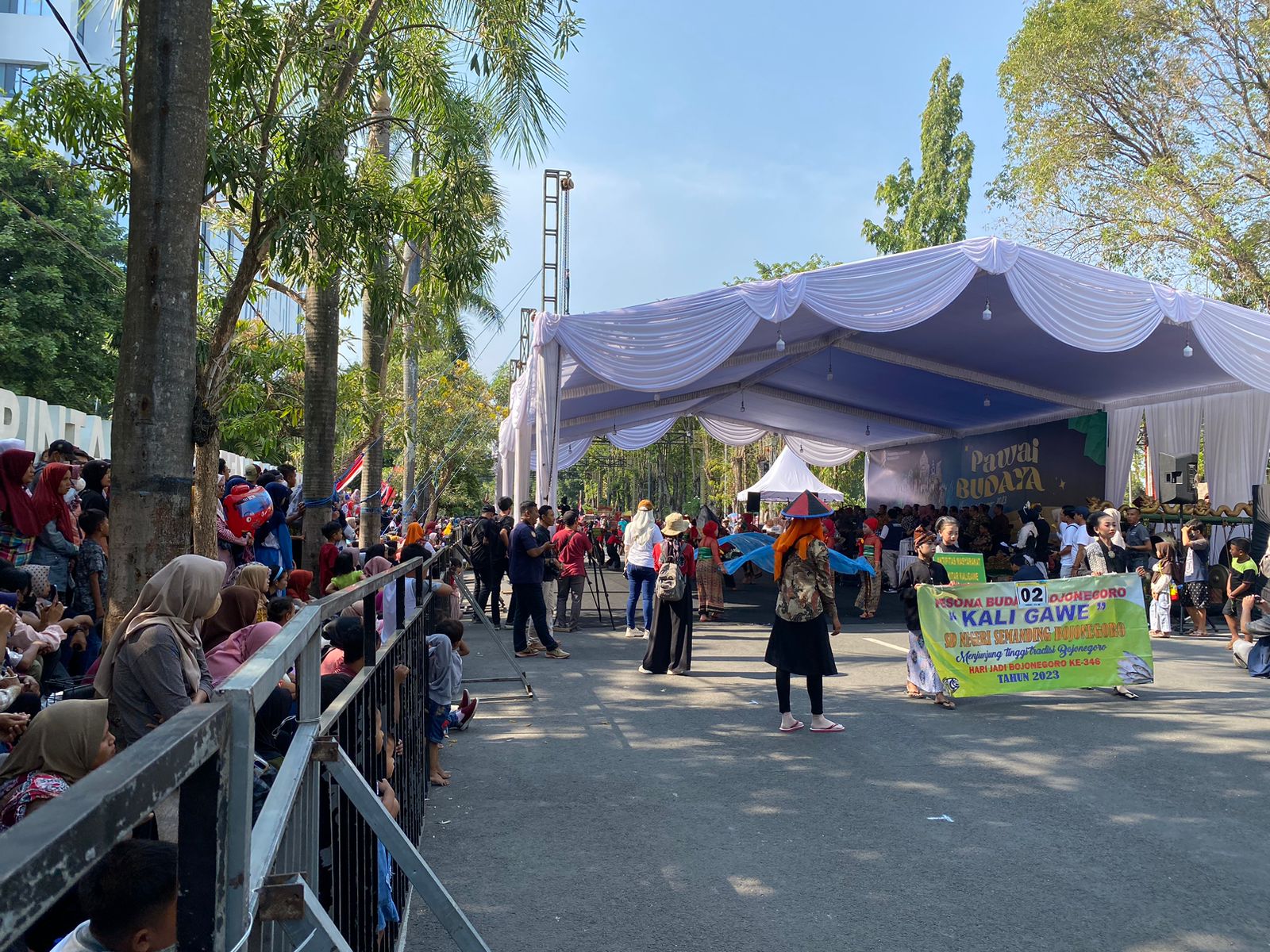 Pawai Budaya Bojonegoro Menghibur Warga, Jadi Ruang Aktualisasi Keanekaragaman Budaya Lokal