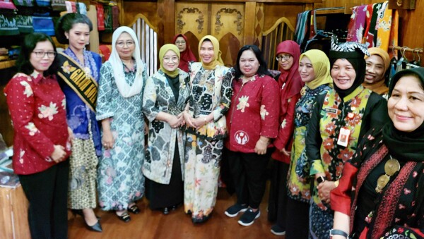 Pj Ketua Dekranasda Dian Adiyanti Kenalkan Batik Bojonegoro, Ceritakan Motif Favorit dan Paling Berkesan