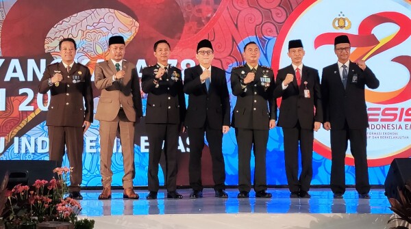 Polres Bojonegoro Gelar Apel Hari Bhayangkara di Alun-alun, Dorong Wujudkan Daerah Kondusif