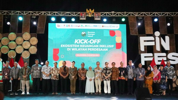 Pj Bupati Bojonegoro Dampingi Mensesneg Pratikno Launching Program EKI, Dorong Pertumbuhan Ekonomi