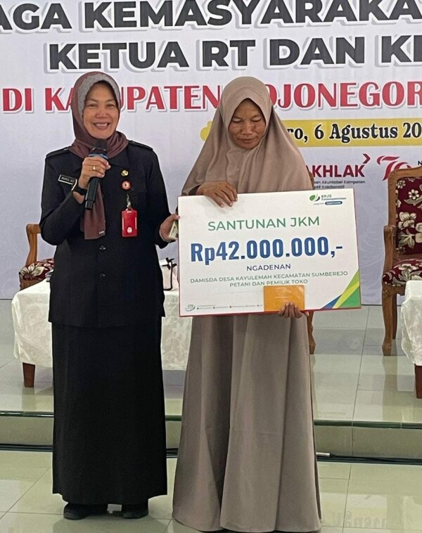 Dinas PMD Bojonegoro: Ketua RT dan RW Garda Terdepan Pelayanan Masyarakat