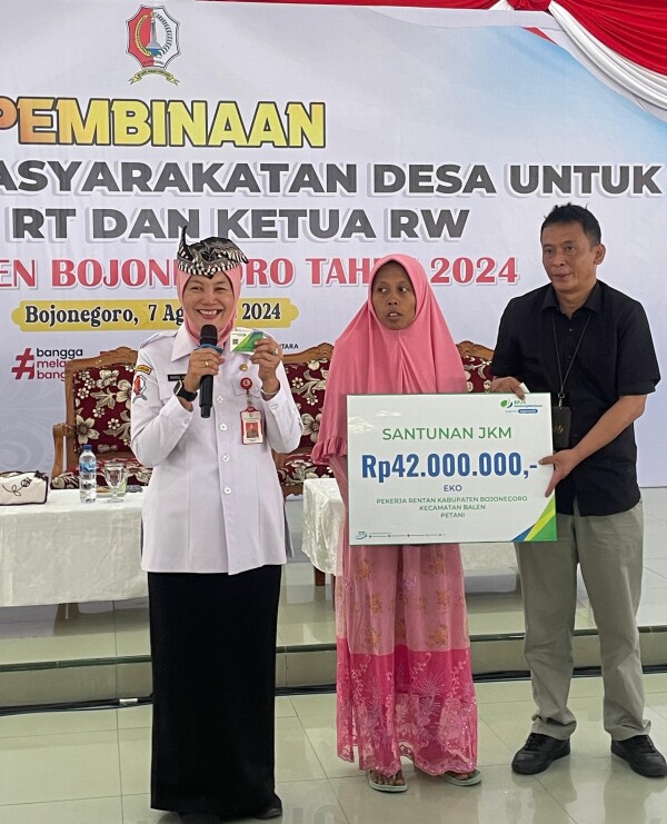 Para Ketua RT dan RW Sambut Gembira Rencana Pemkab Bojonegoro Beri Kartu BPJS Ketenagakerjaan