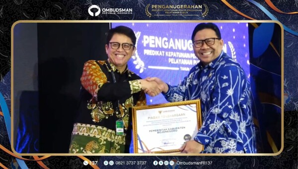 Pemkab Bojonegoro Raih Penghargaan Terbaik Ke-5 Nasional Kepatuhan Penyelenggaraan Pelayanan Publik