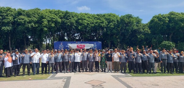 Satlinmas se-Jatim Ikuti Apel Siaga di Alun-alun Bojonegoro, Siap Sukseskan Pilkada Serentak 2024