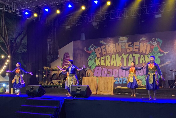 Seniman Tari, Teater dan Reog Hibur Warga Bojonegoro di Ajang Pekan Seni Kerakyatan