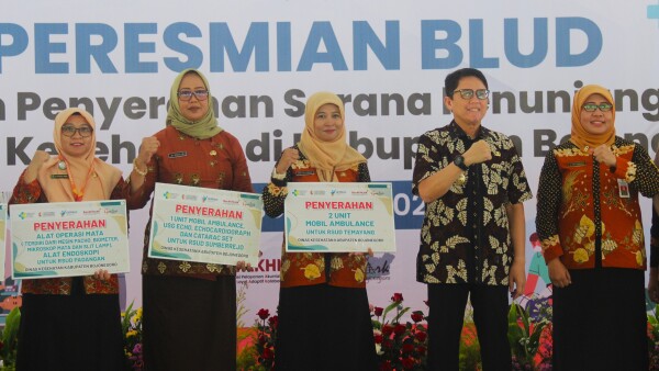 Tingkatkan Pelayanan, Pemkab Bojonegoro Resmikan BLUD dan Lengkapi Sarana Penunjang Kesehatan