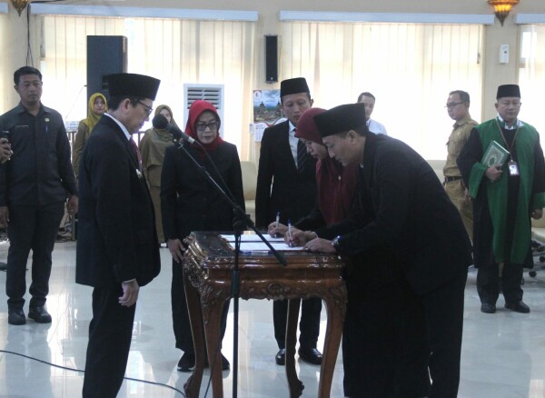 Pj Bupati Bojonegoro Lantik 152 Pejabat Fungsional, Dorong Profesionalitas di Berbagai Bidang
