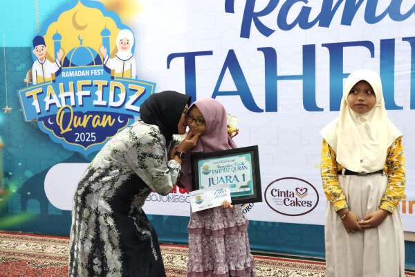 Hadiri Grand Final dan Awarding Ramadan Fest Tahfidz Qur'an, Wabup Bojonegoro Dorong Terwujudnya Generasi Berakhlak Mulia
