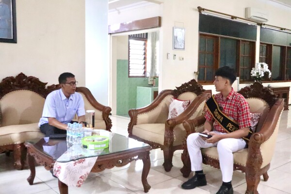Sehari Kerja Bareng Bupati, Damar Siswa SMAN 4 Bojonegoro Dapat Ilmu Berharga soal Kepemimpinan dan Pelayanan Publik