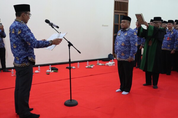 Bupati Bojonegoro Resmi Lantik Andik Sudjarwo Sebagai Pj Sekda