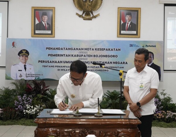 Optimalkan Pemanfaatan Kawasan Hutan, Pemkab Bojonegoro Teken MoU dengan Perhutani