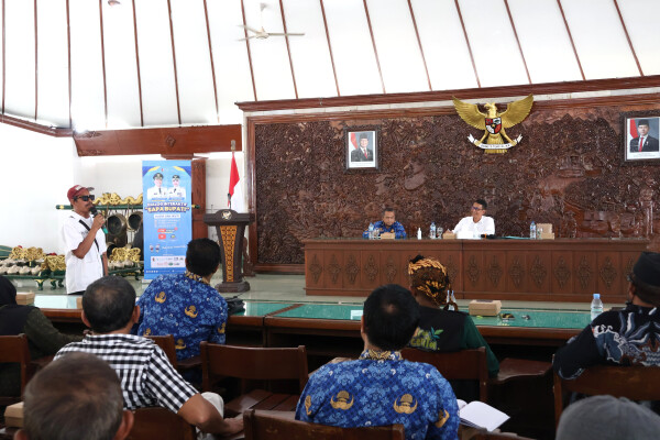 Dialog Interaktif SAPA BUPATI Ke-3 Digelar, Pemkab Bojonegoro Kenalkan Batik Daerah Lewat Wastra Batik Festival 2025