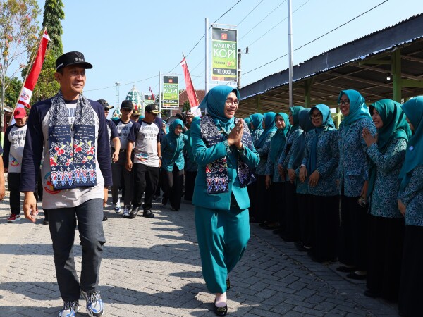Puncak Peringatan BBGRM XXII Dipusatkan di Desa Pajeng, Bupati Bojonegoro: Teguhkan Semangat Kebersamaan dan Kepedulian Sesama