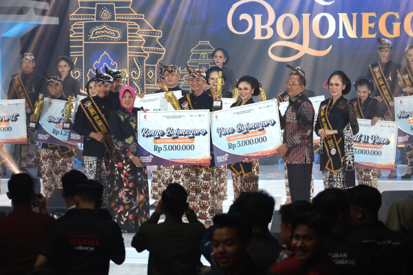 Semarak Grand Final Kange Yune Bojonegoro 2025, Pemkab Dorong Promosi Daerah ke Kancah Dunia
