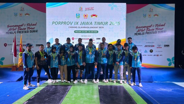Membanggakan, Abdun Atlet Angkat Besi Bojonegoro Raih Tiga Medali Sekaligus di Ajang Porprov Jatim 2025