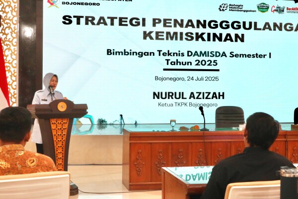 Pemkab Bojonegoro Serius Mengentaskan Kemiskinan, Beri Bimtek Pemutakhiran Data DAMISDA
