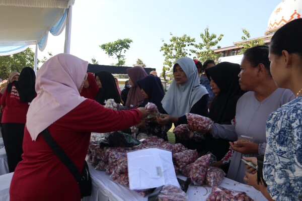 Gerakan Pasar Murah Terus Dilakukan di Bojonegoro, Warga Merasa Sangat Terbantu