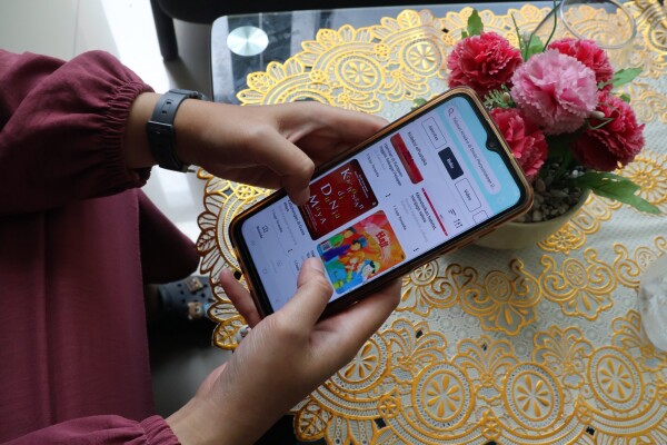 Dorong Minat Baca, Dispusip Bojonegoro Sediakan Buku Digital Lewat Aplikasi e-Maos