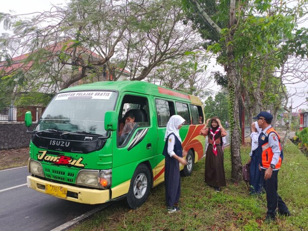 Rute Program Apel Gratis Diperluas, Pelajar Bojonegoro Makin Aman Berangkat dan Pulang Sekolah