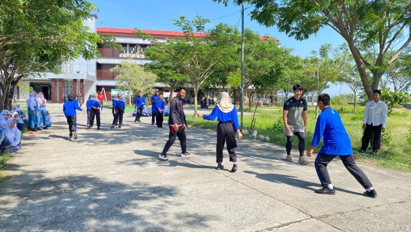 100 Siswa Semangat Belajar di Sekolah Rakyat Menengah Atas Bojonegoro, Siap Menjawab Tantangan Zaman