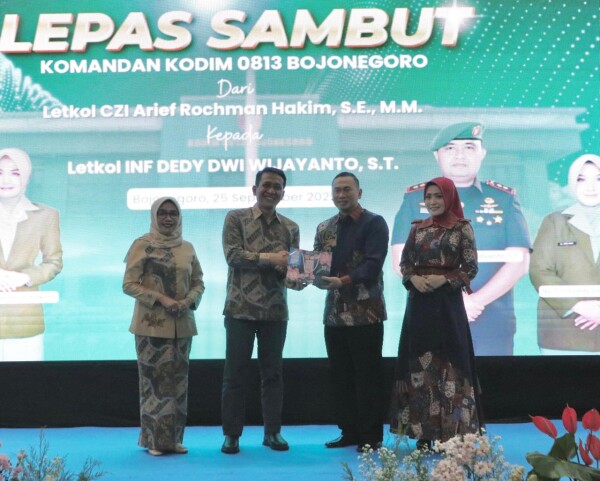 Digelar di Pendopo Malowopati Pemkab Bojonegoro, Lepas Sambut Komandan Kodim 0813 Berlangsung Hangat