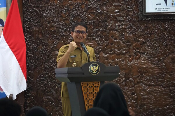 Dorong Peningkatan Prestasi, Bupati Bojonegoro Beri Bonus Para Atlet Peraih Medali di Porprov IX Jatim 2025