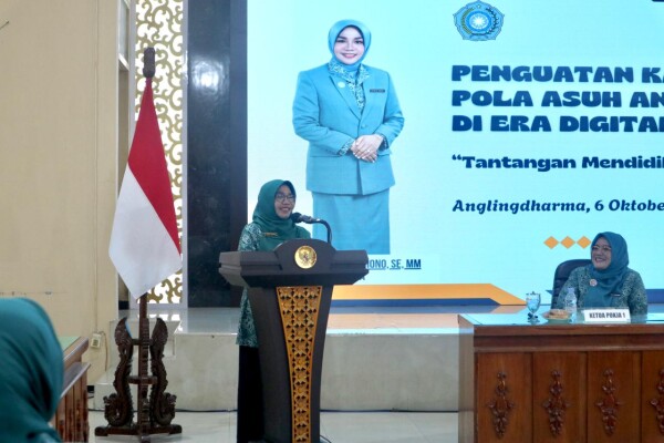 Jawab Tantangan Pola Asuh Anak di Era Digital, TP PKK Bojonegoro Gelar Pelatihan Bagi Kader Pokja