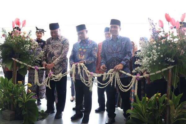 Bupati Setyo Wahono dan Wakil Bupati Nurul Azizah Hadiri Peresmian Gedung Ji’ronah RS ‘Aisyiyah Bojonegoro