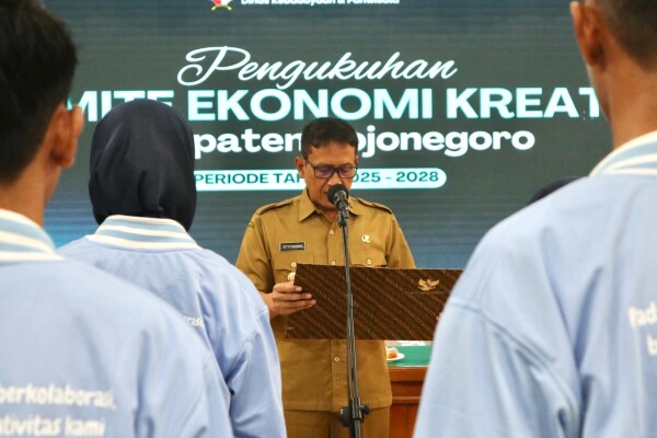 Kukuhkan KEK Periode 2025-2028, Bupati Bojonegoro Minta Perkuat Ekosistem Ekonomi Berkelanjutan