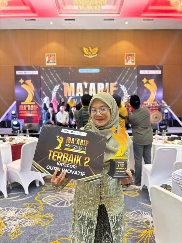Kembangkan Pembelajaran Digital dan Interaktif, Nurul Afifah Sukses Raih Penghargaan Guru Inovatif Tingkat Jawa Timur