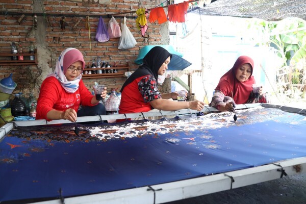 Batik Sambiloto Khas Bojonegoro, Penjualan hingga Luar Negeri