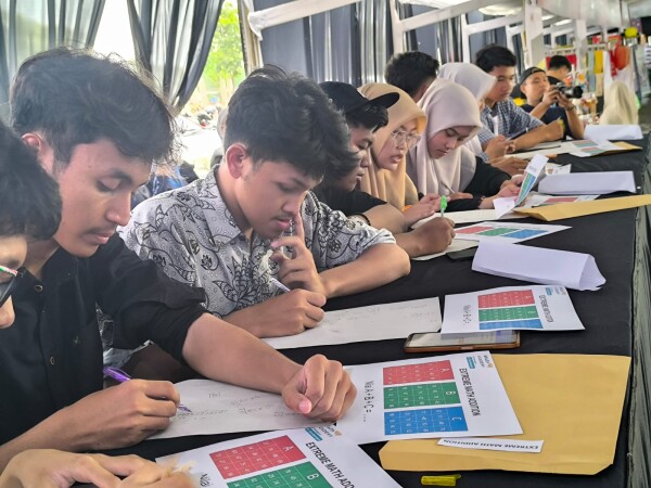 Menegangkan, Adu Cepat dan Cermat di Hari Kedua Battle of Mind Bojonegoro Youth Festival Tahun 2025