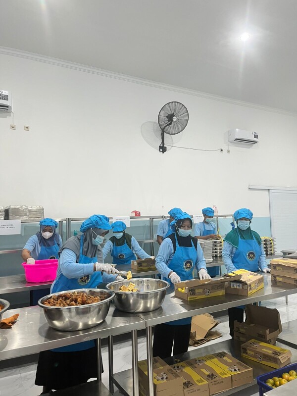Jaga Kualitas Menu MBG, Dapur SPPG Deru-Bojonegoro Sajikan Beragam Menu dan Tetap Sesuai Standar Gizi