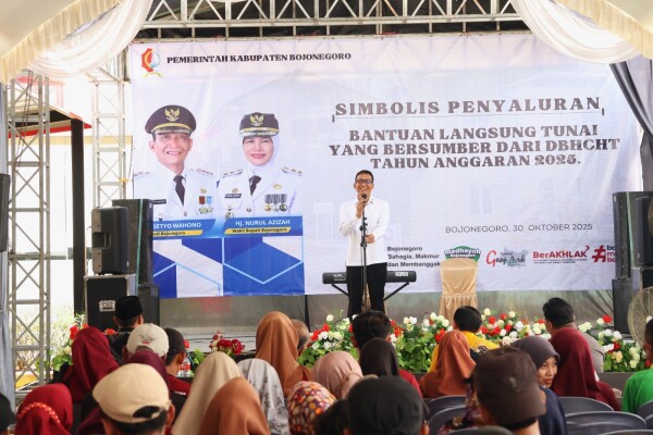 Pemkab Bojonegoro Salurkan BLT DBHCHT, Tingkatkan Kesejahteraan Buruh Pabrik Rokok dan Buruh Tani Tembakau