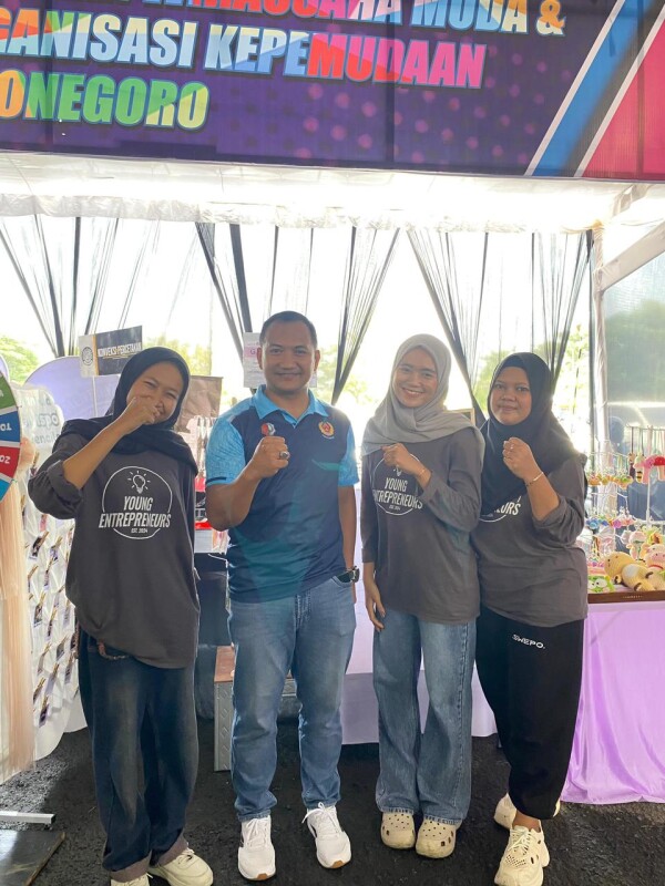 Hobi dan Ketekunan Membawa Nana Ke Dunia Bisnis, Aktif di Young Entrepreneur Bojonegoro