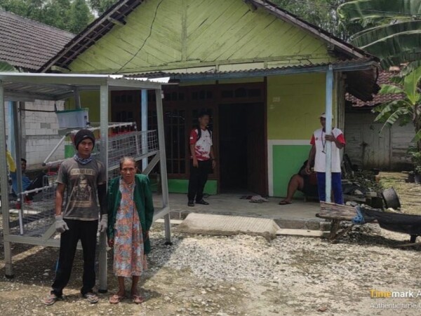 Program GAYATRI Bojonegoro dari Dana P-APBD 2025 Mulai Didistribusikan Bertahap Kepada 5.000 KPM