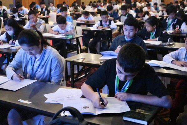 Digelar di Bojonegoro, Peserta ASMOPSS dari 6 Negara Antusias Berkompetisi Bidang Sains dan Matematika