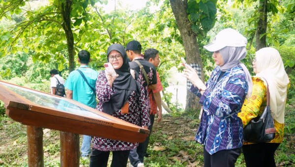 Tim KNGI Lakukan Peninjauan Lapangan Geosite Langka Kedung Lantung di Sugihwaras-Bojonegoro