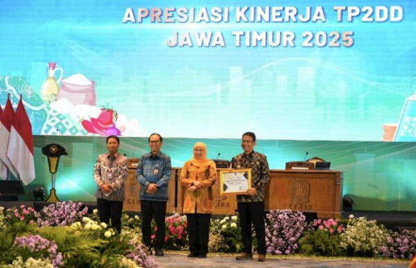 Bojonegoro Raih 2 Penghargaan Tingkat Jatim, Mampu Percepatan Transformasi Digital untuk Dukung Ekonomi