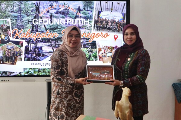 Dekranasda Bojonegoro Sambut Kunker dari Jepara, Siap Kolaborasi untuk Dorong UMKM Naik Kelas