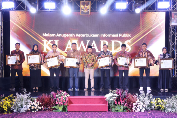 Bojonegoro Jadi Tuan Rumah Malam Anugerah Keterbukaan Informasi (KI) Award Provinsi Jawa Timur 2025