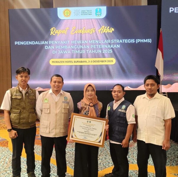 Bojonegoro Raih Penghargaan dari Provinsi Jatim, Dinilai Sukses Lakukan Vaksin PMK Bagi Ternak