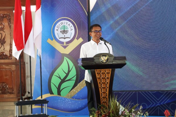 87 Sekolah dan 5 Desa Terima Penghargaan Lingkungan Hidup, Bupati Bojonegoro Tekankan Sinergi Lintas Sektor