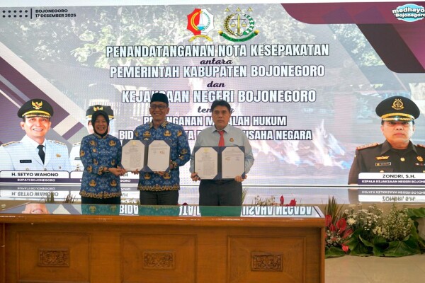 Dorong Tata Kelola Pemerintahan yang Transparan dan Akuntabel, Pemkab Bojonegoro Teken MoU dengan Kejaksaan Negeri